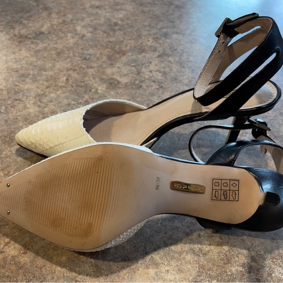 Louise et Cie ladies dress shoes, black & cream. Never worn! 2 1/2” heel. - Picture 2 of 3